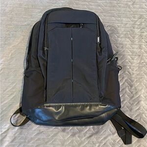 Thule backpack‎ black EUC